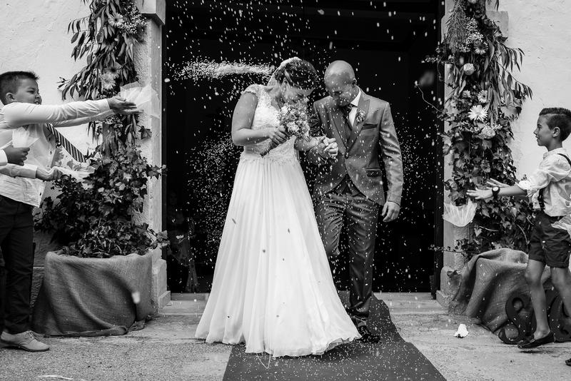 Bemoiety.com - Bodas - Fotógrado de bodas, a nivel nacional e internacional.
Bodas emotivas, reales, frescas y espontáneas.
