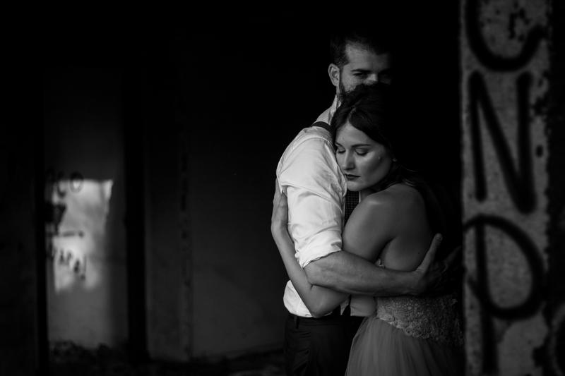 Bemoiety.com - Post boda Eli y Víctor | Junio 2016 - Post boda con encanto en una granja abandonada en Villamayor, en Salamanca.